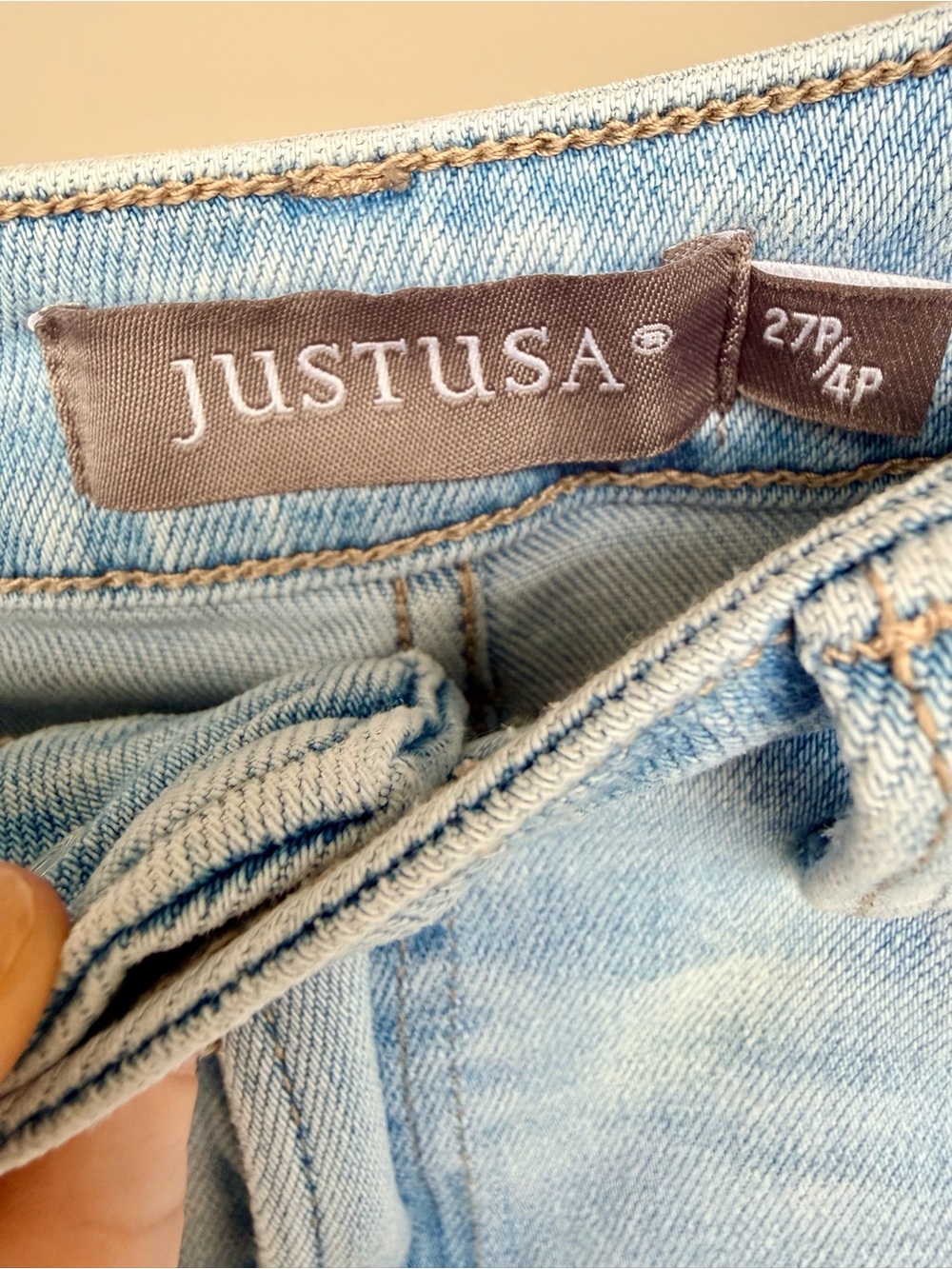 JUSTUSA Light Wash High Rise Cropped Wide Leg Jeans Size 27P / 4P - Picture 2 of 8